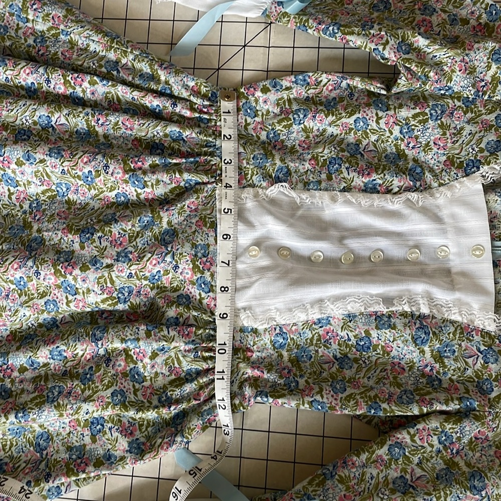 Vintage/handmade ca1976 dress w overskirt to celebrate bicentennial, blue calico - Picture 9 of 13